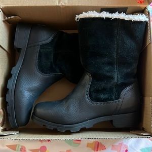 Little girls  Sorel boots size 1